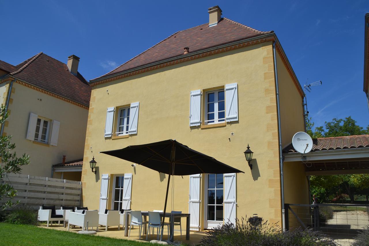Chateau Les Merles Et Ses Villas Mouleydier Ngoại thất bức ảnh