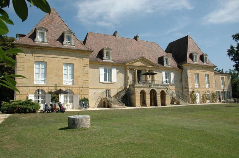 Chateau Les Merles Et Ses Villas Mouleydier Ngoại thất bức ảnh