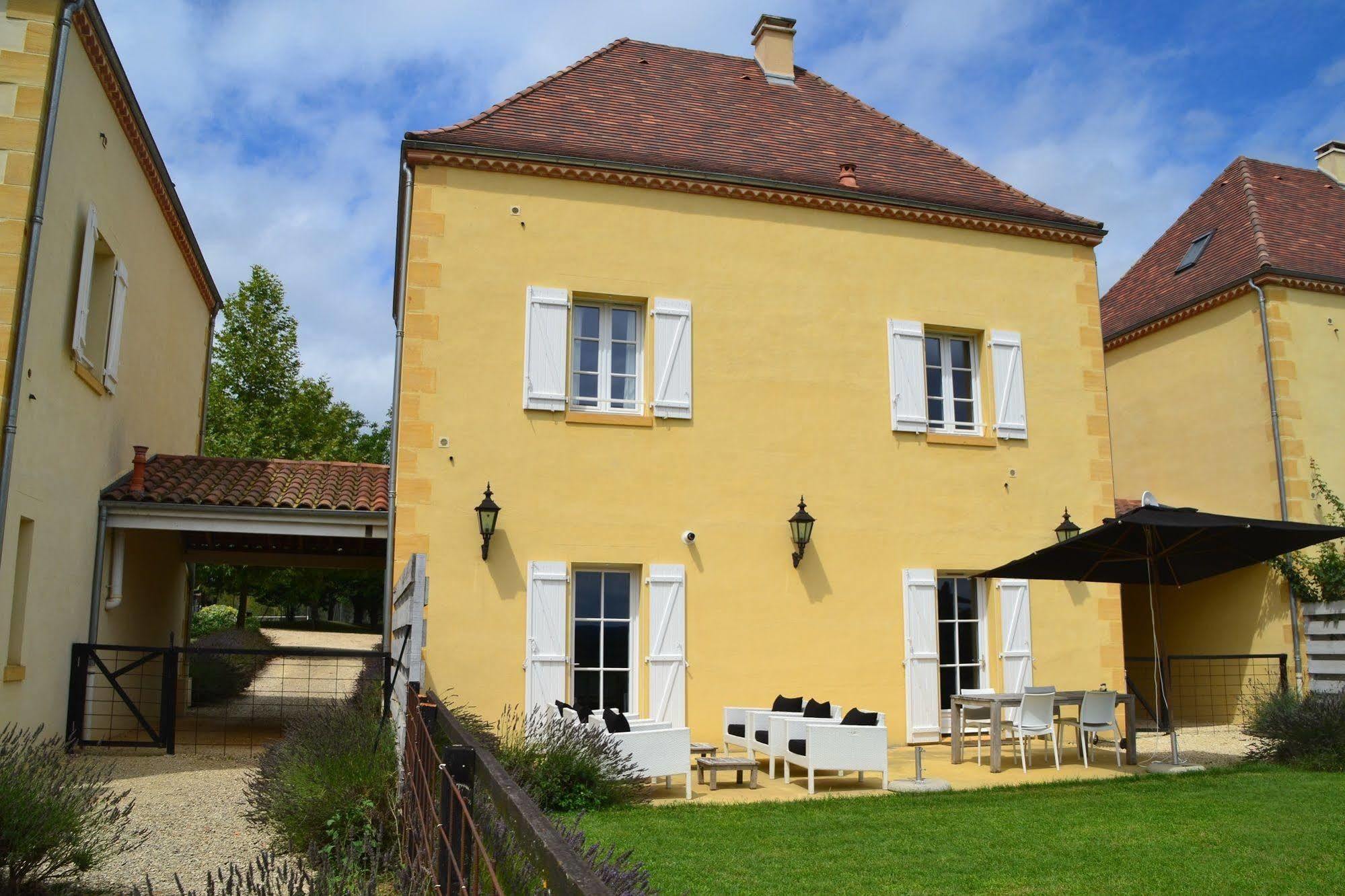 Chateau Les Merles Et Ses Villas Mouleydier Ngoại thất bức ảnh